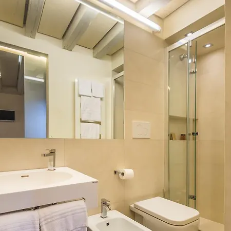 Moon Or Dama * ונציה